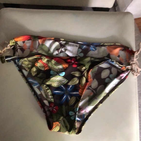 💥HOST PICK💥 B Baltex (16) swimsuit bottom - Picture 2 of 3